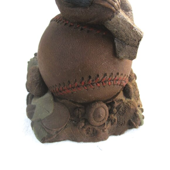 VTG 1984 TOM CLARK GNOME, HOMER, SITTING ON BASEBALL, RETIRED 10/93 - Picture 5 of 10